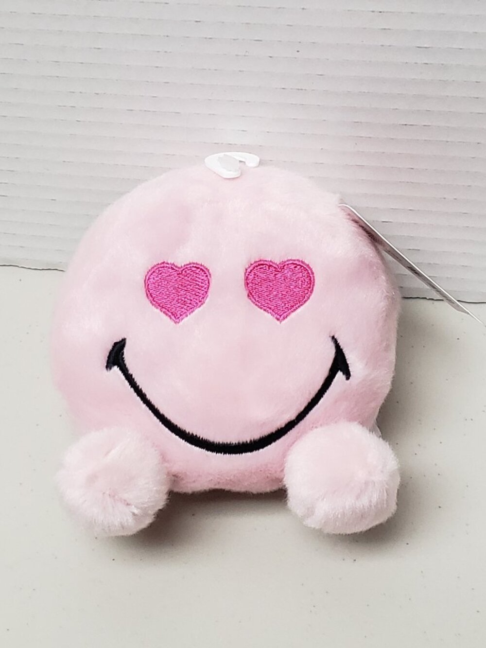 Aurora SmileyWorld Palm Pals Heart Eyes Plush